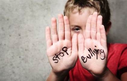 În timpul pauzei, 25% din elevii români sunt abuzaţi fizic şi psihic. Asociaţia Salvaţi Copiii: „În 10 minute, un copil poate să îşi piardă încrederea în sine şi în ceilalţi”