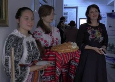 La mulți ani, Colegiul “Sadoveanu”. Zi festivă într-una din cele mai mari școli din Pașcani