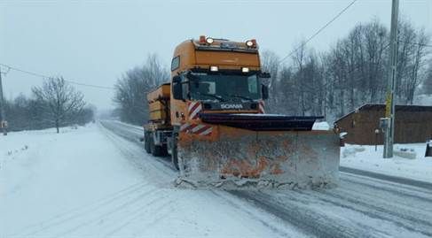 Direcția Județeană de Drumuri Iași pune la bătaie un contract de 12 milioane de euro pentru deszăpezirea sezoanelor 2026-2030