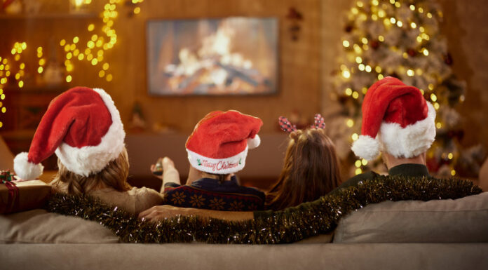 Cele mai îndrăgite filme de Crăciun din toate timpurile. Producții de vizionat în decembrie 2025